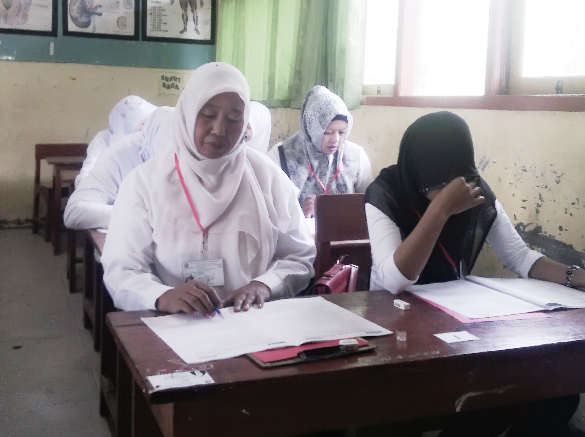 PKBM Maju Jaya Trucuk laksanakan Ujian Paket C