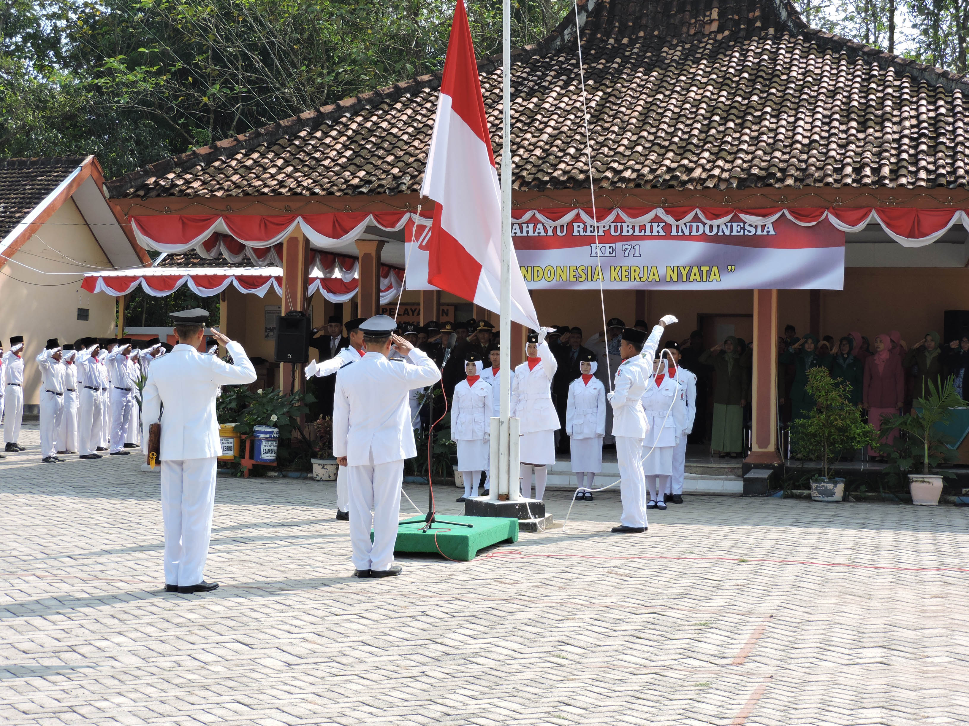 Upacara Detik-detik Proklamasi Kemerdekaan Republik Indonesia ke-71 Tahun 2016