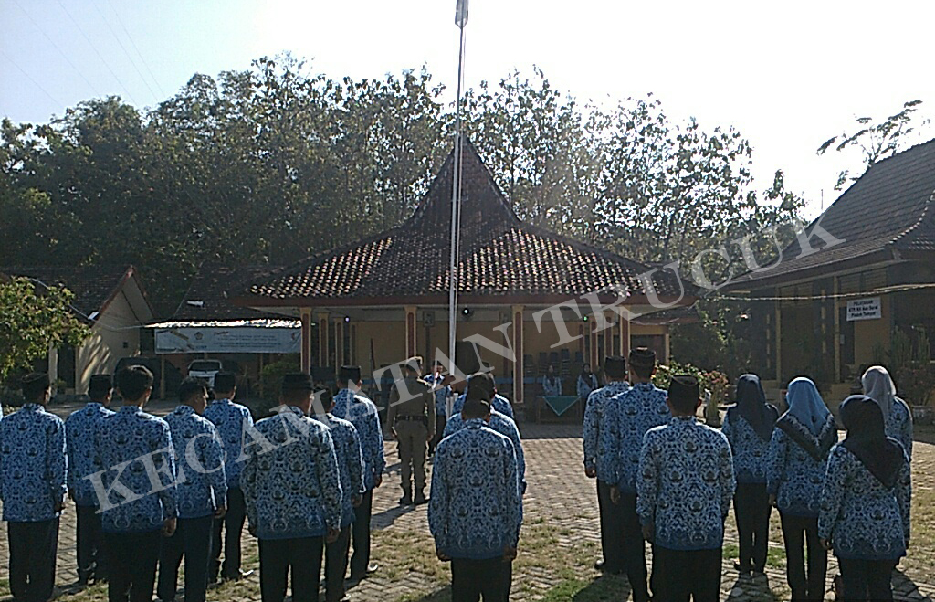Waji pimpin Upacara Hari Lahir Pancasila