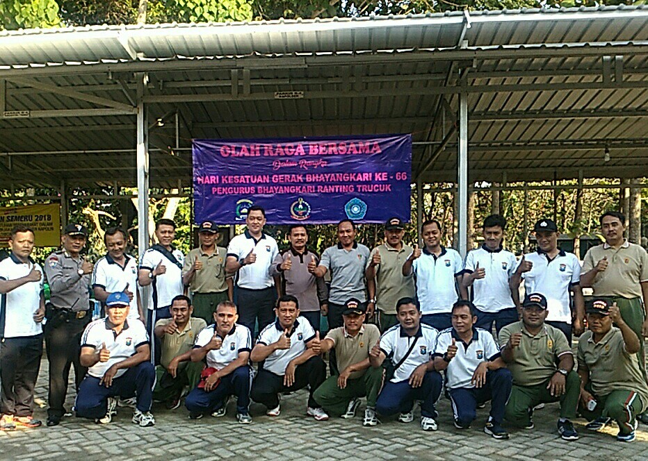 Pengurus Bhayangkari Ranting Trucuk Selenggarakan Olah raga Bersama Tiga Pilar Plus