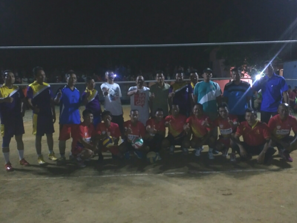 Bolla Volly "Dirgahayu RI Ke 72" Muspika vs Pemdes