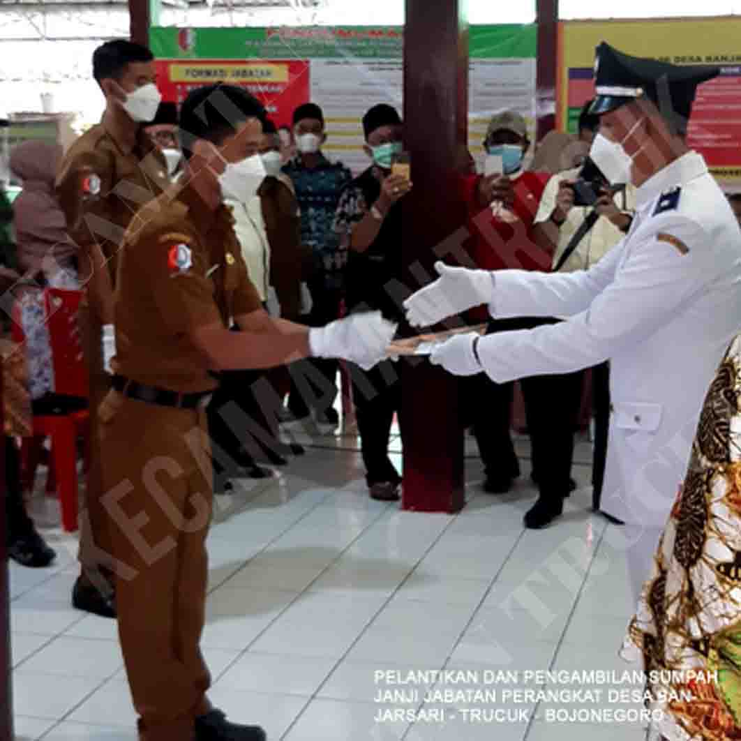Pengambilan Sumpaj Janji Jabatan Dan Pelantika Perangkat Desa Berlangsung Hikmat