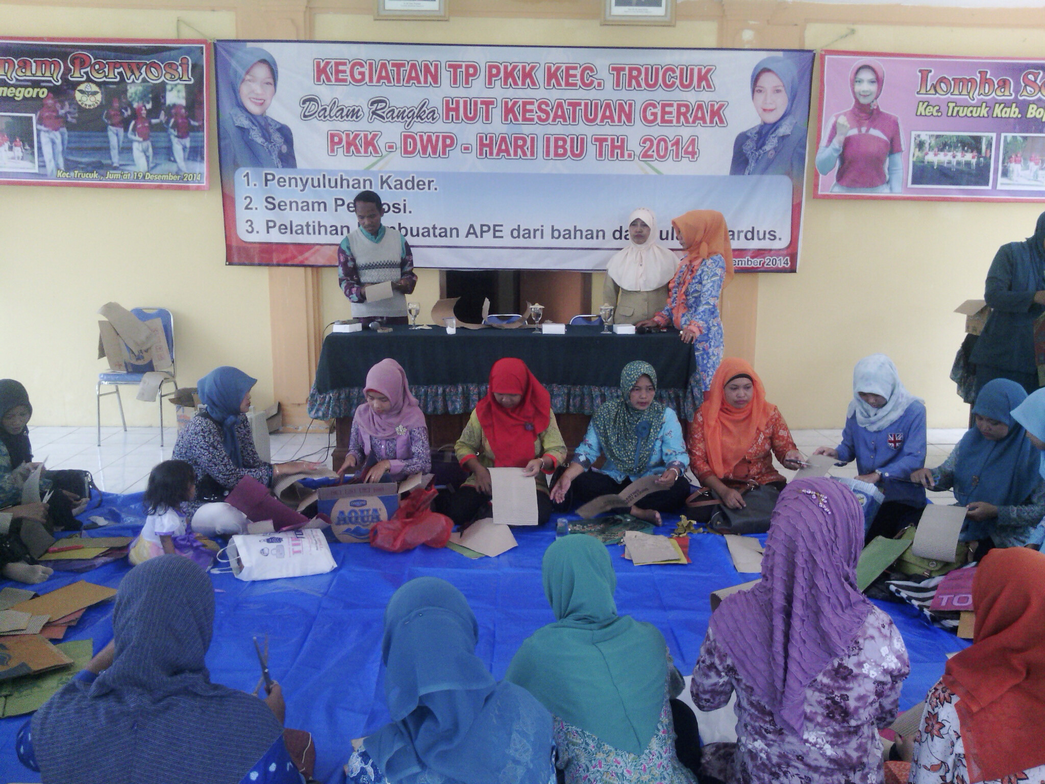 Pembuatan APE dari bahan daur ulang kardus